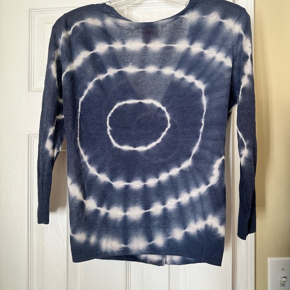Tory Burch linen Blue tie-dye cardigan with 3/4 sleeves. Size small - Picture 5 of 7